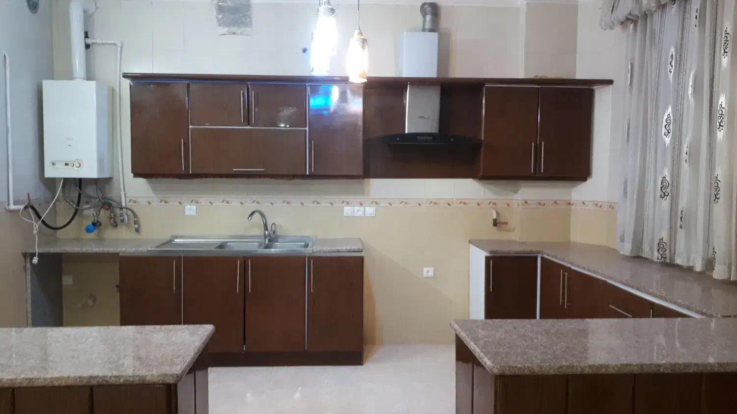 اجاره طبقه همکف ورودی مجزا دو خواب در به حیاط|اجارهٔ خانه و ویلا|شهرضا, |دیوار