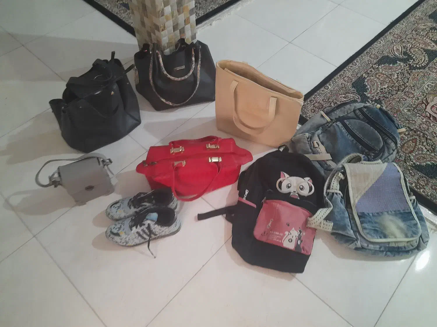 کیف ها|کیف، کفش، کمربند|محمدشهر, عباس آباد|دیوار