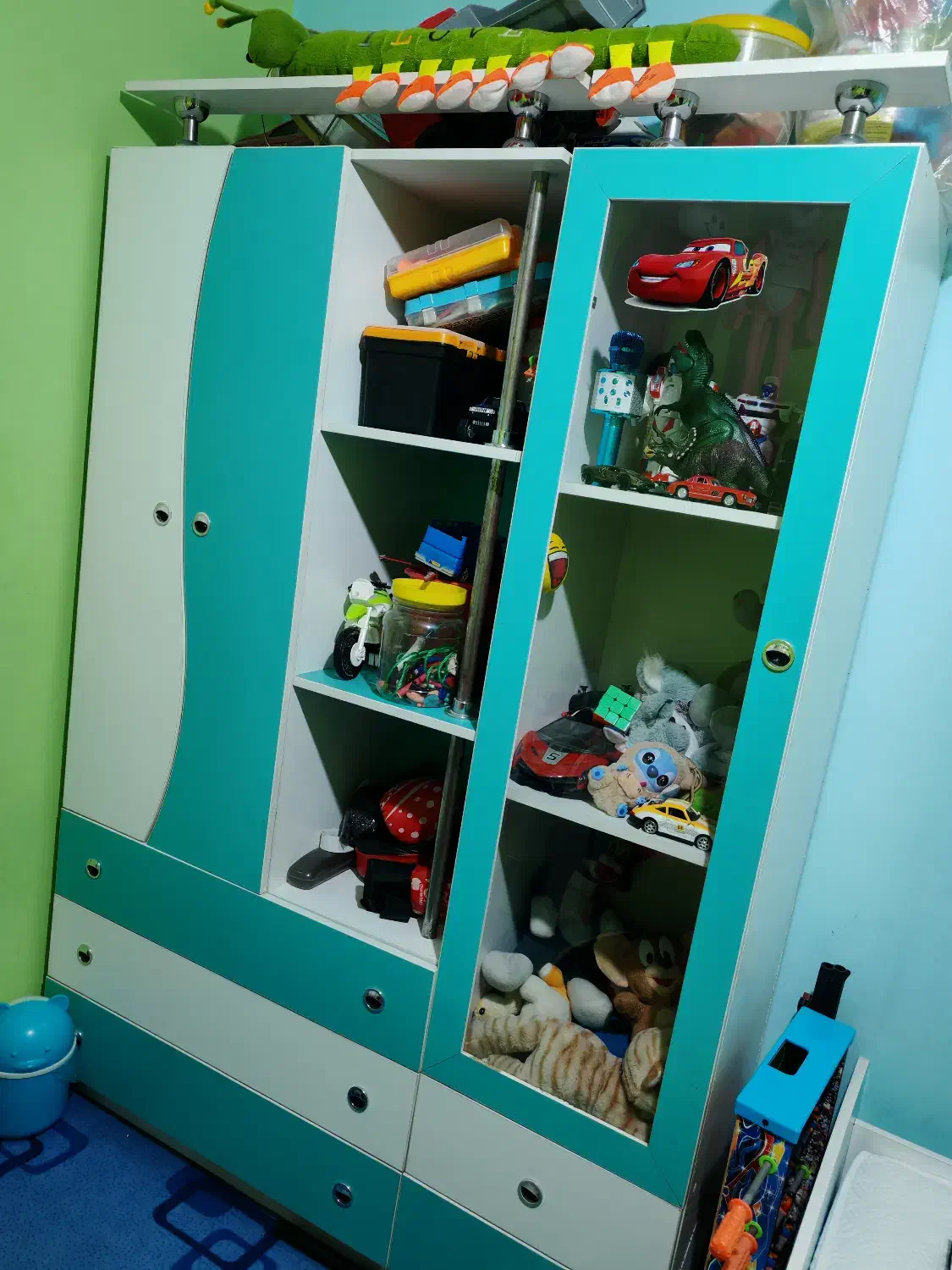 سرویس خواب کودک تخت و کمدو پاتختی|تخت و سرویس خواب|گرگان, |دیوار