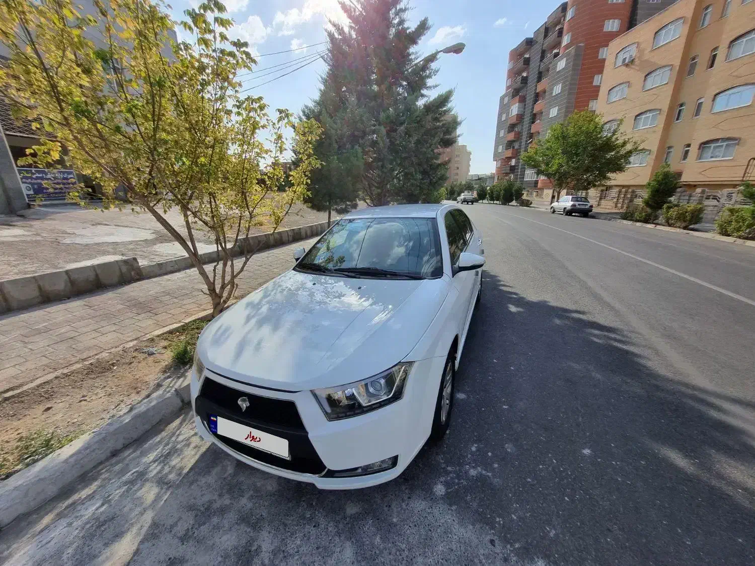 دنا پلاس ۱۴۰۲ بدون رنگ و بدون نقطه کم کار|خودرو سواری و وانت|تبریز, |دیوار