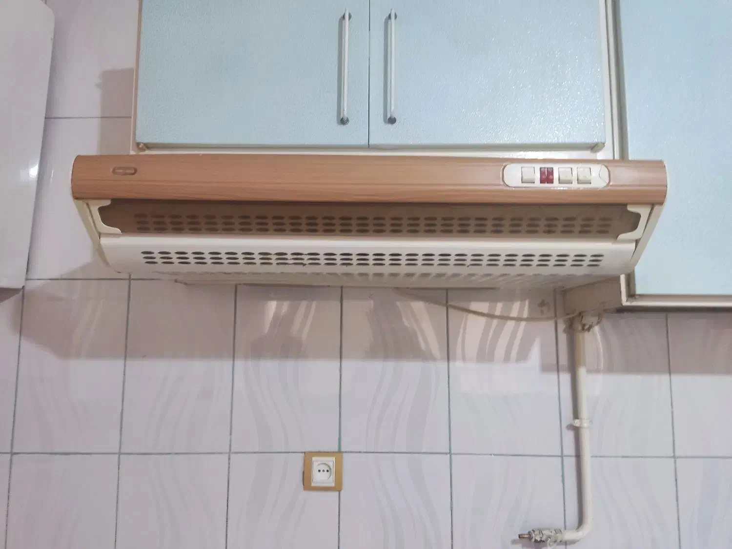 6متر کابینت با هود|آب‌چکان و نظم‌دهنده ظروف|کوهدشت, |دیوار