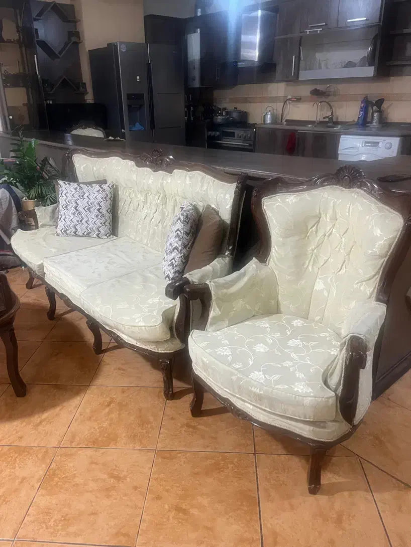 ست مبل و ناهار خوری|مبلمان خانگی و میز عسلی|شاهین‌شهر, شهرک میلاد|دیوار