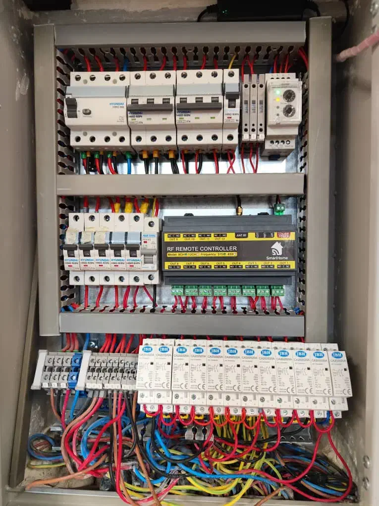 ارائه کاملترین خدمات تخصصی برق با استانداردهای روز|خدمات پیشه و مهارت|تهران, شمس‌آباد|دیوار