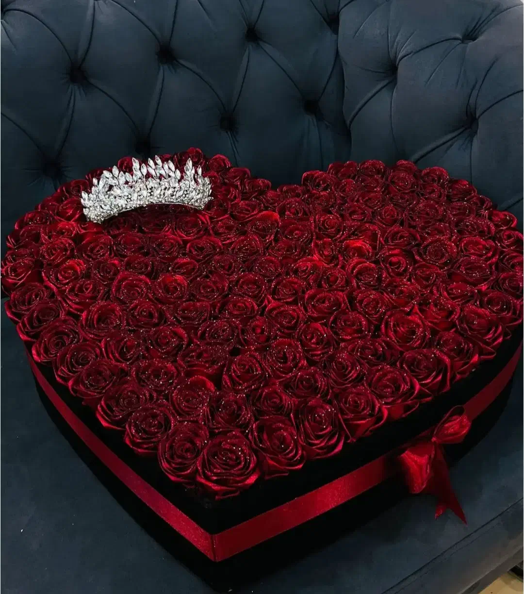 گل رز جاودان و بوکت پروانه|گل مصنوعی|شاهینشهر, عطار|دیوار