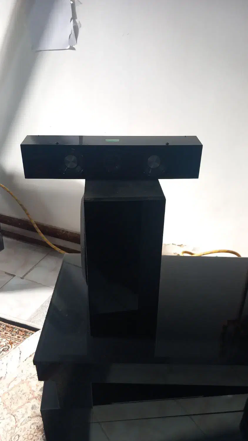 فروش چهار بلندگوی قدی یک ساب و یک بلندگوی عرض کوچک|سیستم صوتی خانگی|مرند, |دیوار