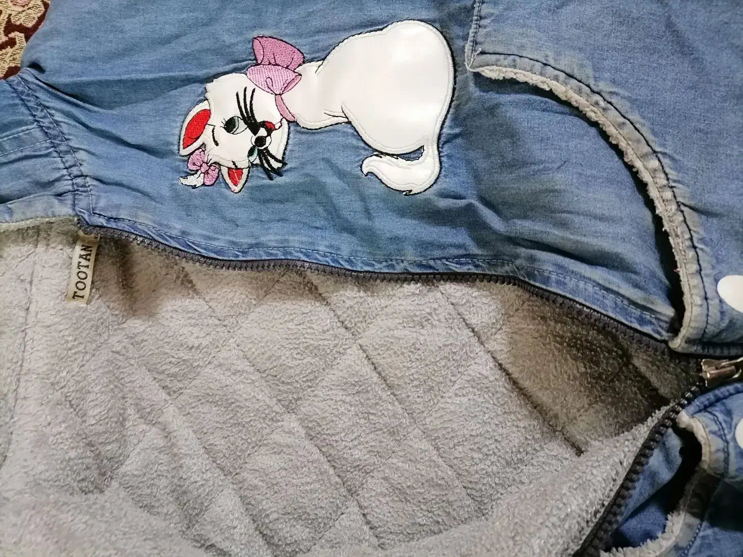 کافشن نو وبسیار تمیز|لباس|تربت‌حیدریه, باغ ملی|دیوار