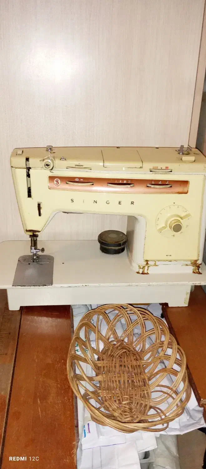 چرخ خیاطی|چرخ خیاطی و ریسندگی|احمدآبادمستوفی, |دیوار