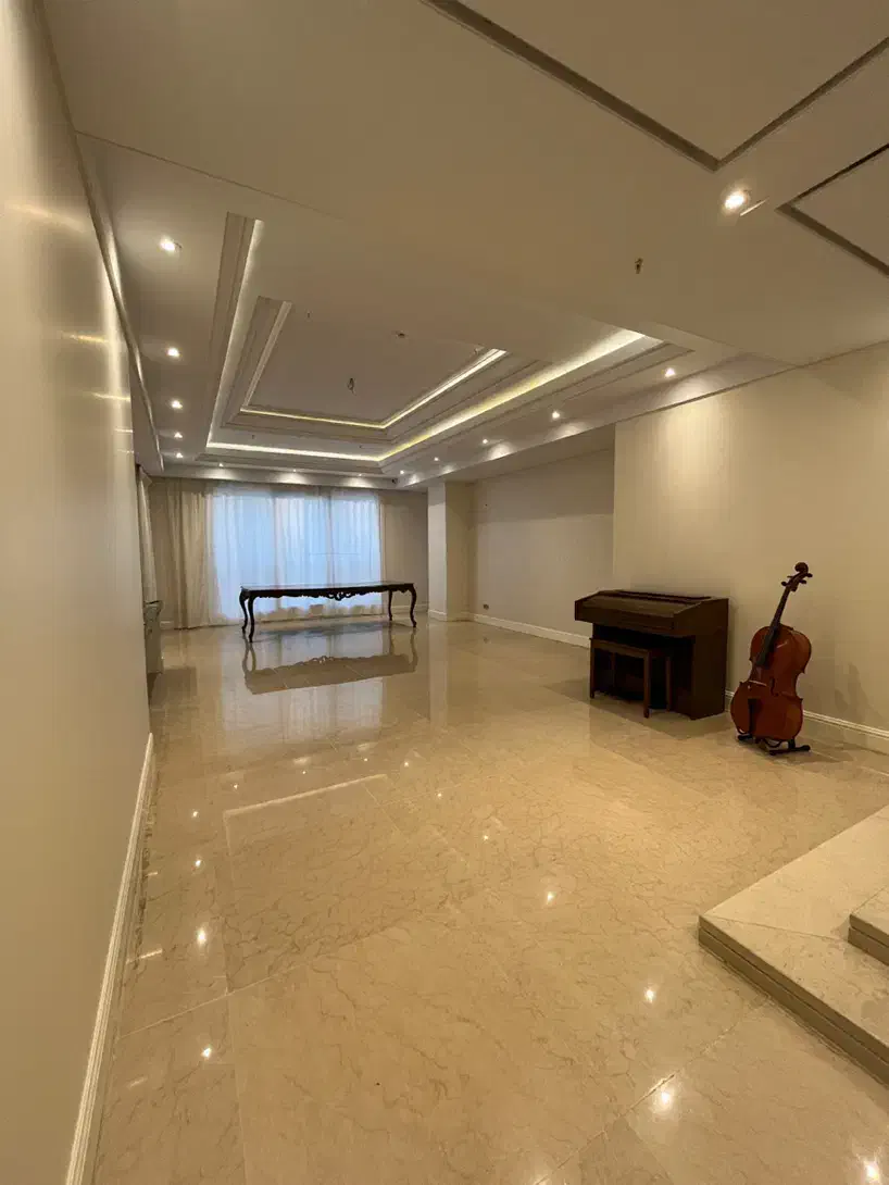 220متر/ تاپ لوکیشن بلوار/ برند سعادت آباد