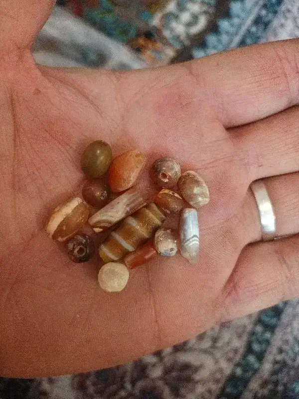 مهره های کهنه قدیمی|کلکسیون اشیاء عتیقه|اندیشه, اندیشه فاز ۳|دیوار