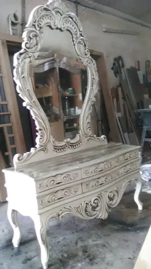 رنگ آمیزی صنایع چوبی وصنعتی وماشین  الات|خدمات پیشه و مهارت|چناران, |دیوار