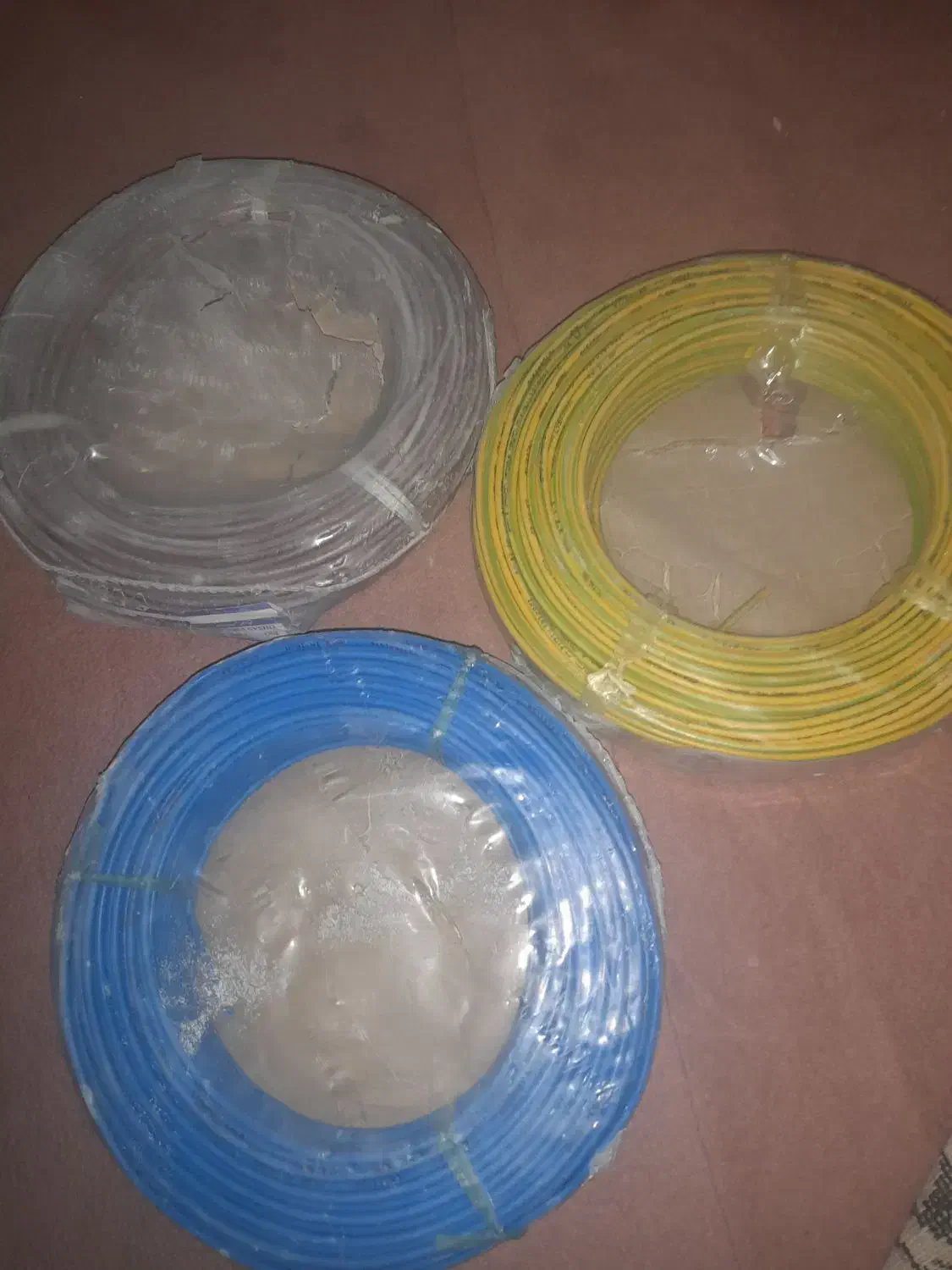 سیم برق|مصالح و تجهیزات ساختمان|قم, شهرک امام حسین|دیوار