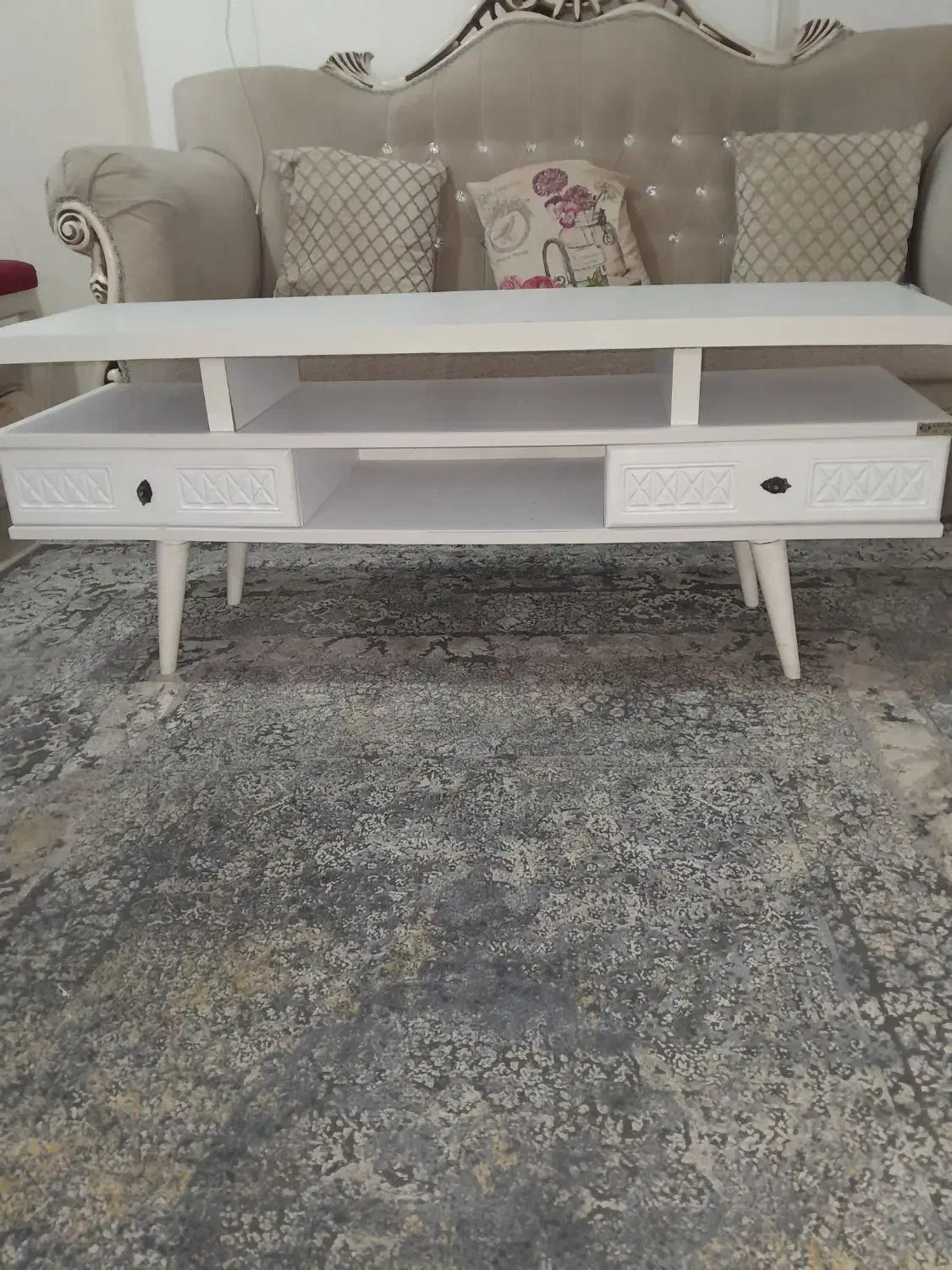 میزتلویزیون سالم در حد نو|میز تلویزیون|رشت, آب و برق|دیوار