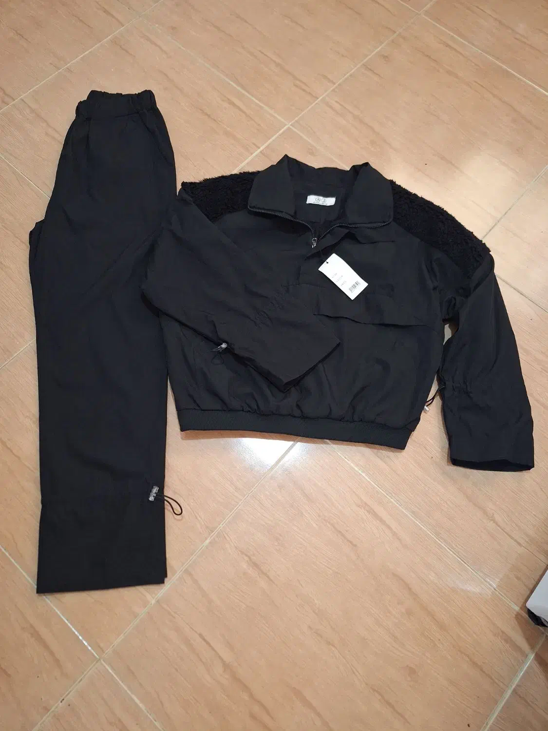 کاپشن داخل پشم شیشه ۷۰۰ هزار فقط آنلاین|لباس|رشت, معلم|دیوار