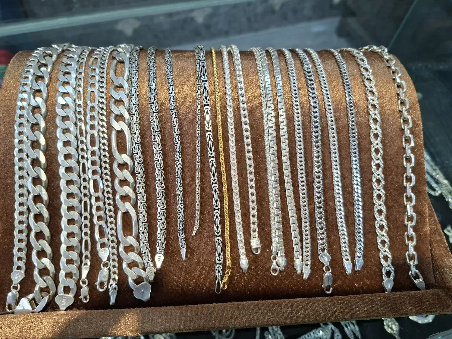 دستبند و زنجیر نقره تک وعمده|جواهرات|اصفهان, شفق|دیوار