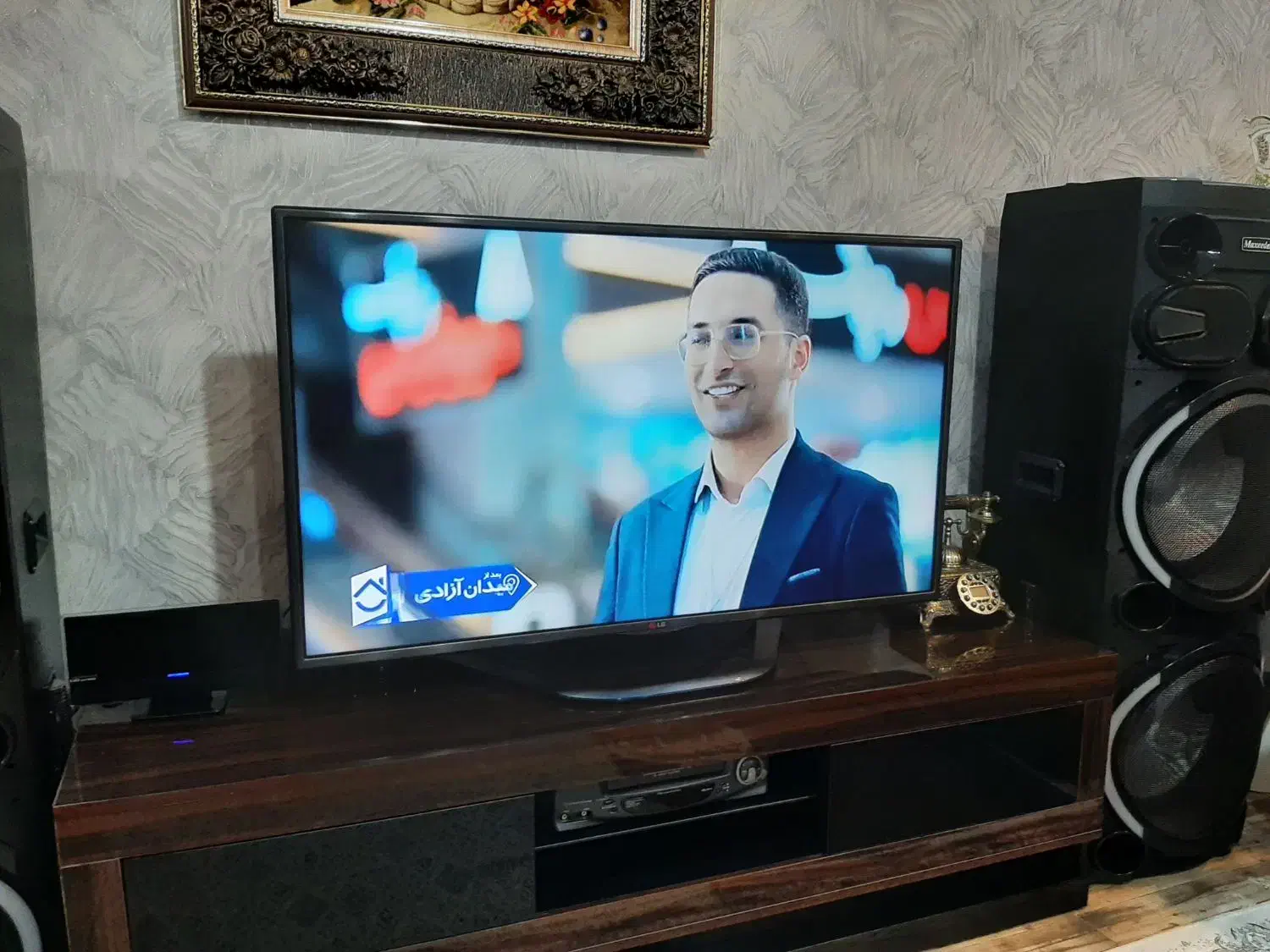 تلویزیون ال ای دی ال جی همراه بامیز|تلویزیون و پروژکتور|میاندوآب, |دیوار