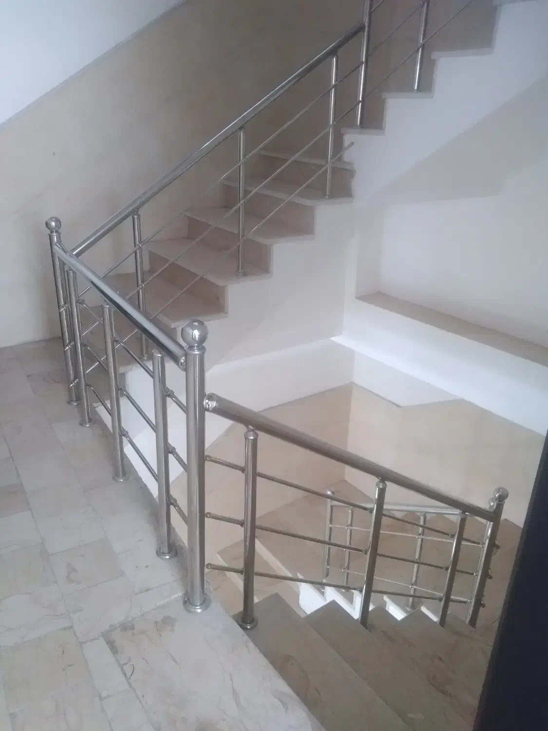 آپارتمانی به مساحت ۱۰۰مترنزدیک به نانوایی مدرسه|اجارهٔ آپارتمان|قم, نیروگاه|دیوار