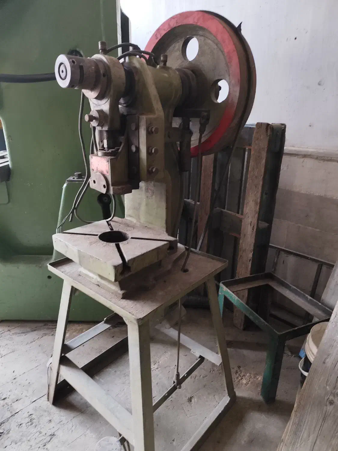 فروش پرس ۶ تن تک فاز در حد|ماشین‌آلات صنعتی|چهاردانگه (تهران), |دیوار