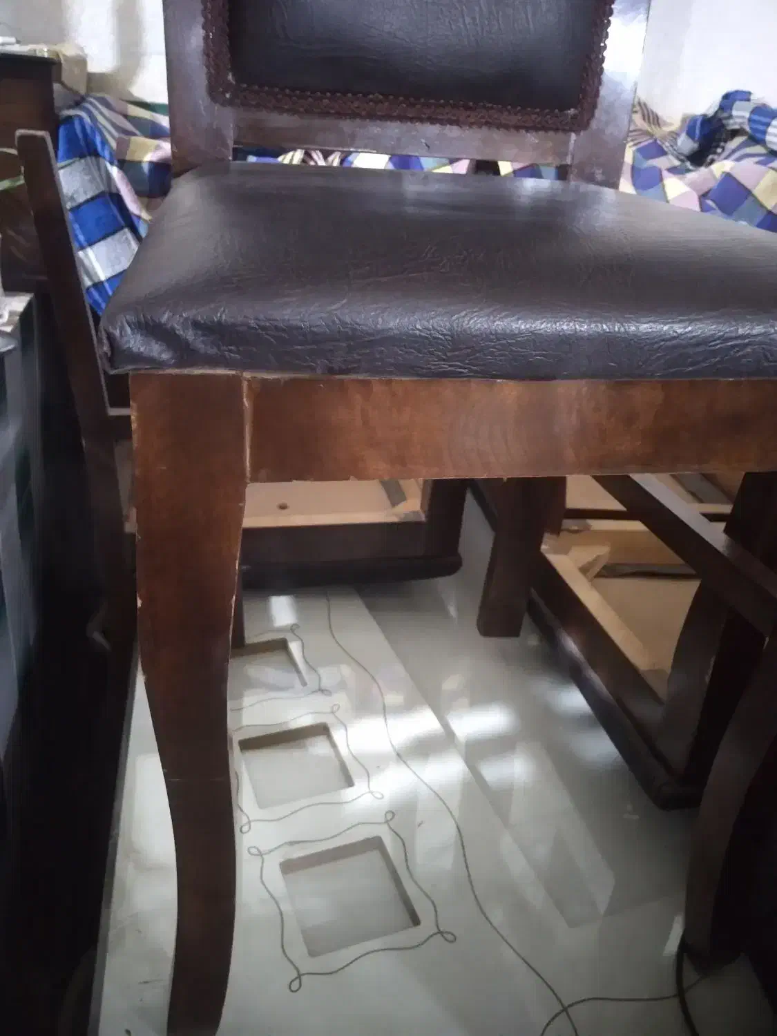 میز غذا خوری|میز و صندلی غذاخوری|ارومیه, |دیوار