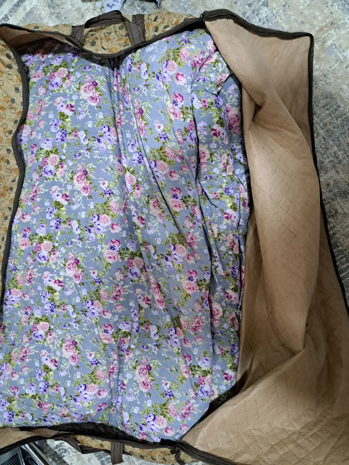 لحاف کرسی|رختخواب، بالش، پتو|لنجان, |دیوار