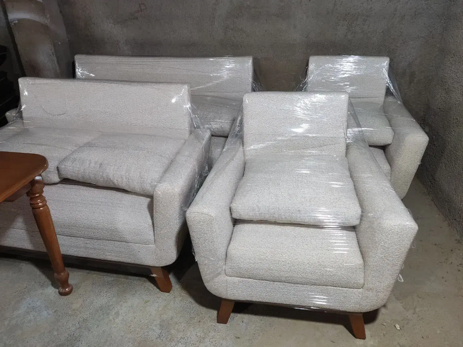 تعمیرات مبلمان معظمی|مبلمان خانگی و میز عسلی|آق قلا, |دیوار