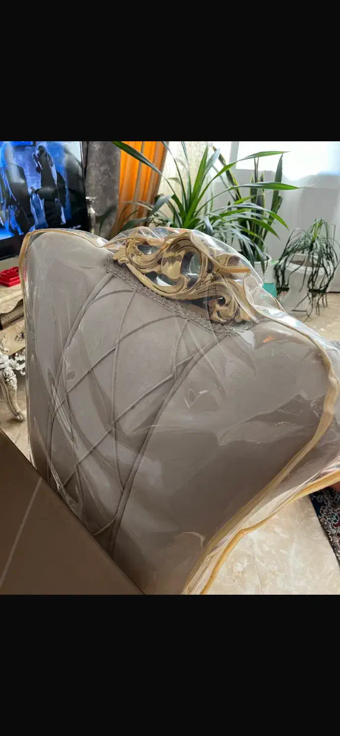 میز ناهار خوری|میز و صندلی غذاخوری|اصفهان, رکن الدوله شرقی|دیوار