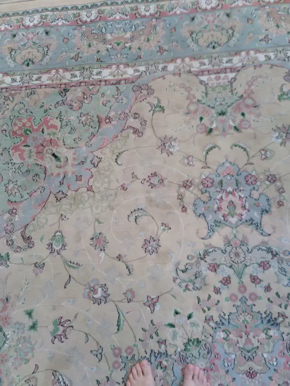 چندتخته فرش ۵۰۰ شانه درحدنو ۲ عدد۱۲ و ۳عدد ۹ متر|فرش|قروه, |دیوار