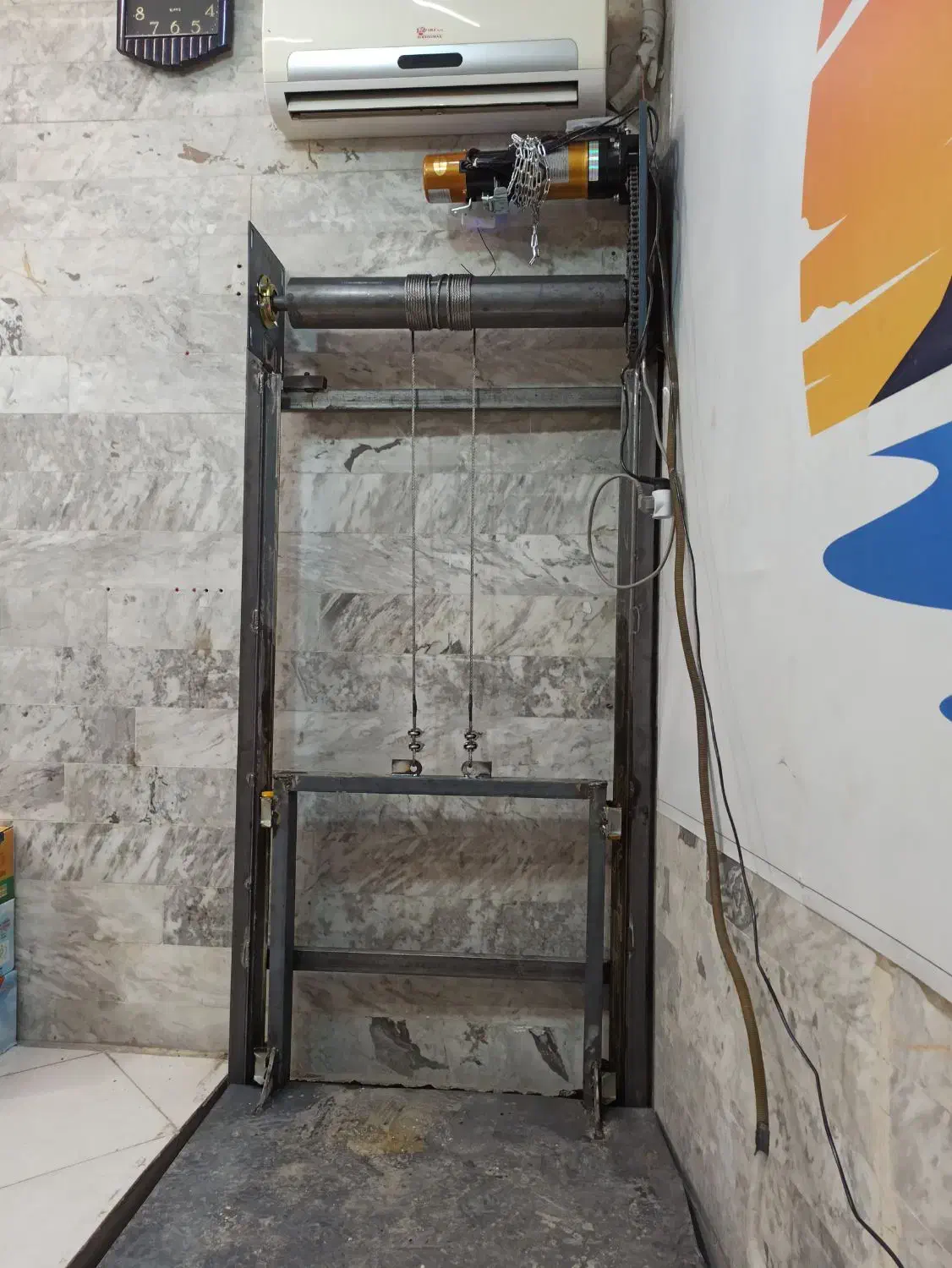 نصب و تعمیر درب کرکره و سکوریت|خدمات پیشه و مهارت|قائن, |دیوار