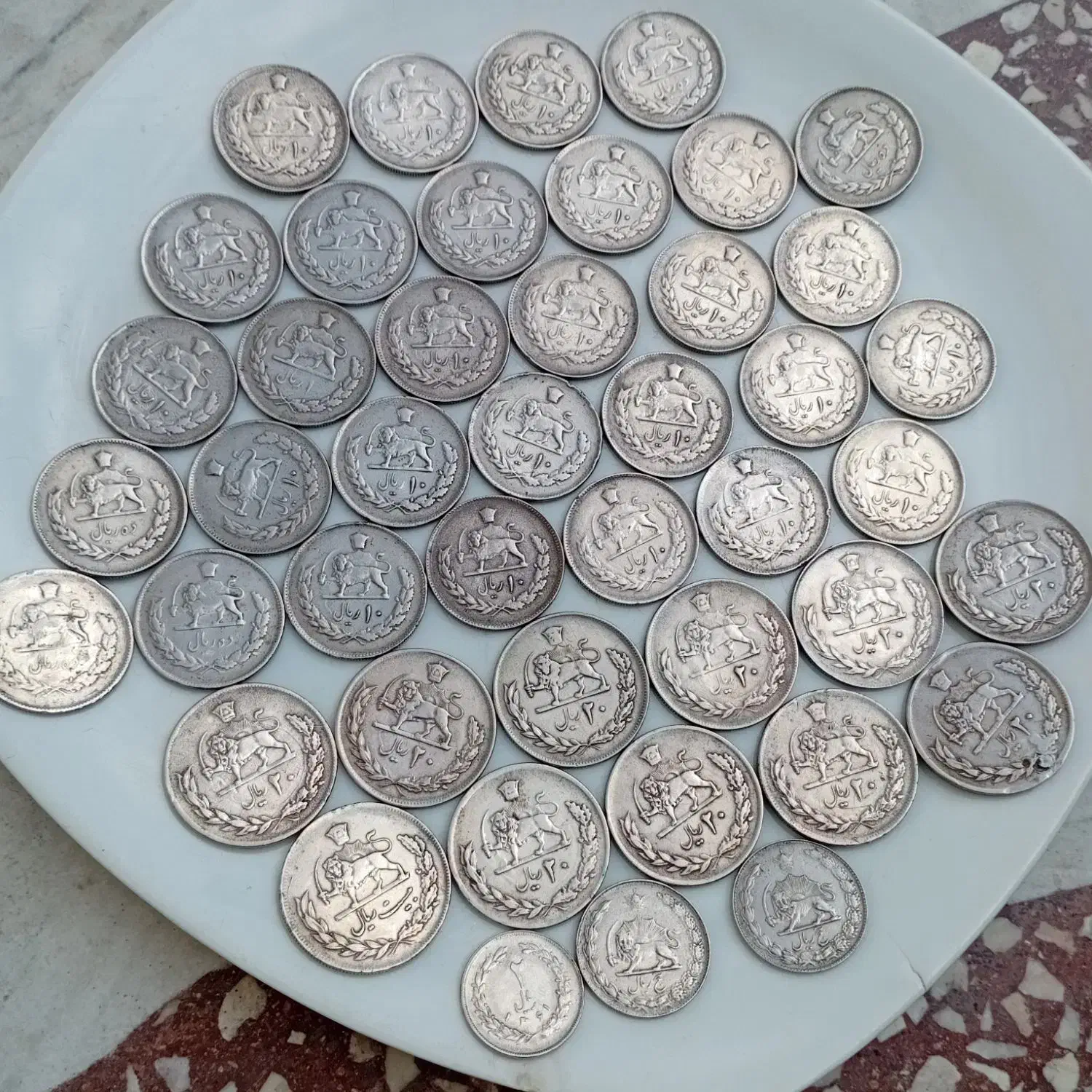 ۴۴ عدد سکه شاهی همه با هم ۵ میلیون تومن|کلکسیون سکه، تمبر، اسکناس|بندر انزلی, شهرداری|دیوار
