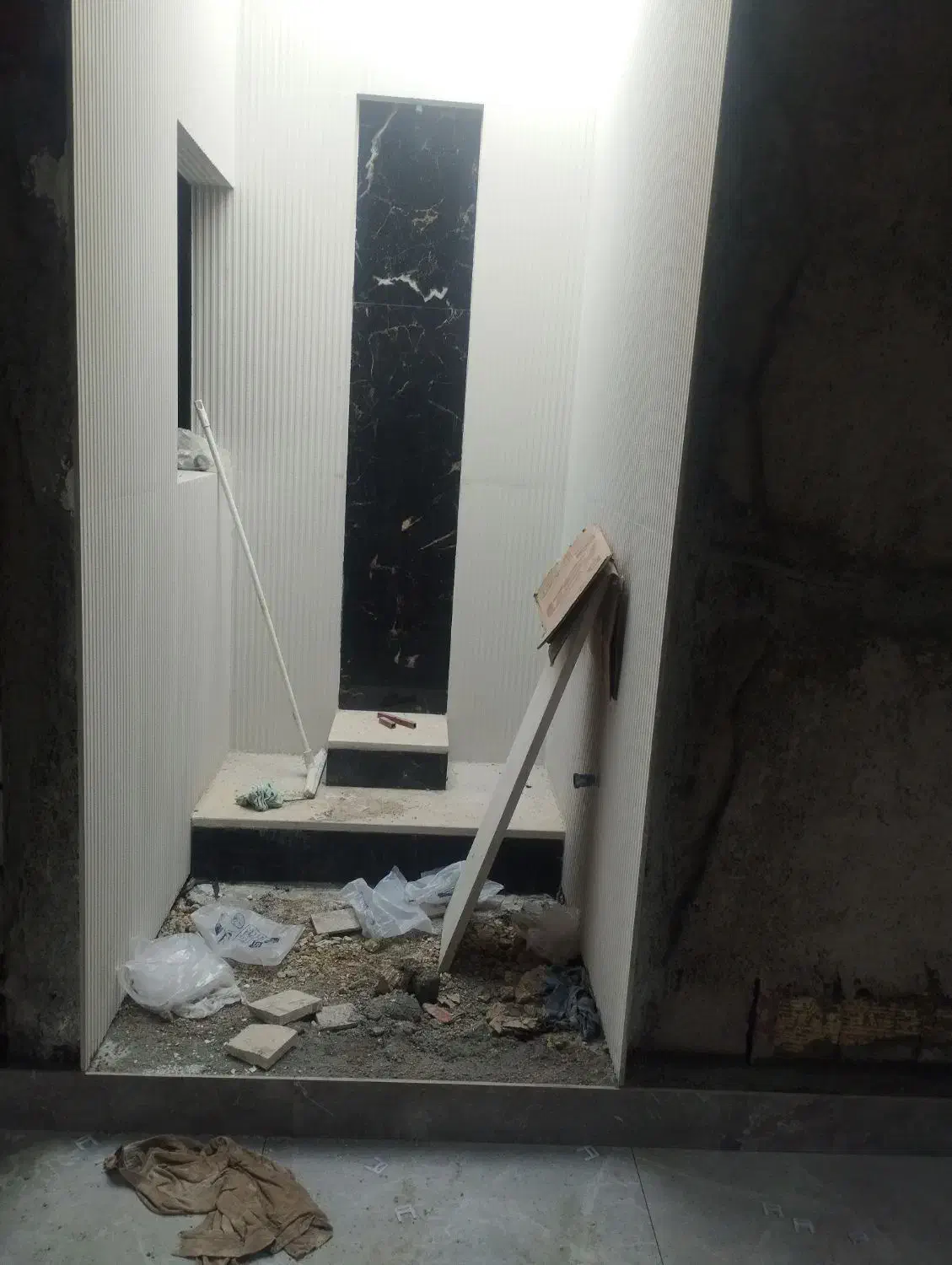 کاشی و سرامیک کاری. ساختمان|خدمات پیشه و مهارت|نی‌ریز, |دیوار