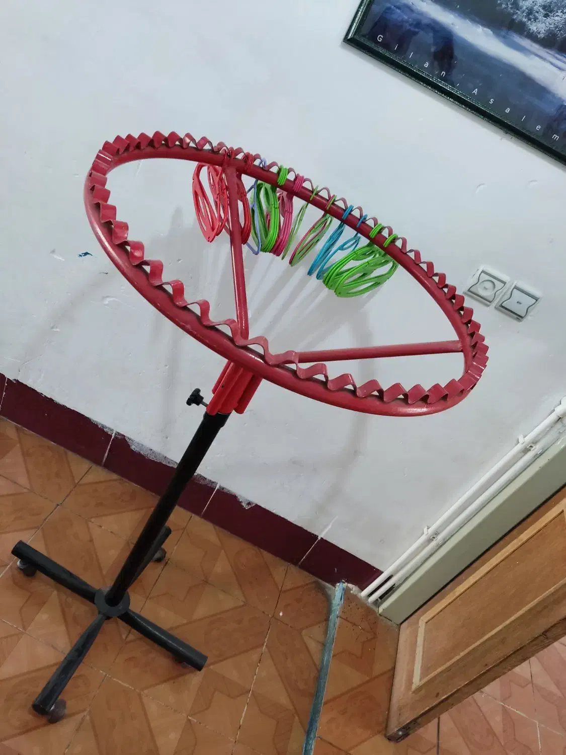 رگال لباس|بندرخت و رخت‌آویز|ایلام, |دیوار