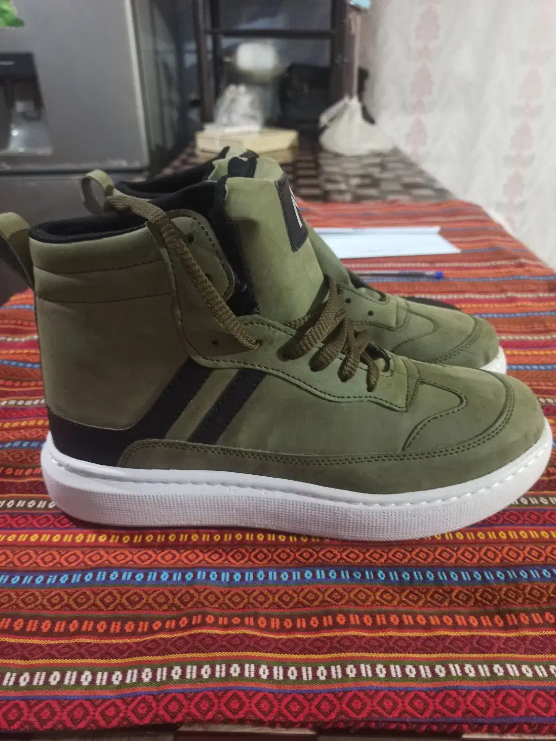 کفش نیم بوت|کیف، کفش، کمربند|اهر, |دیوار