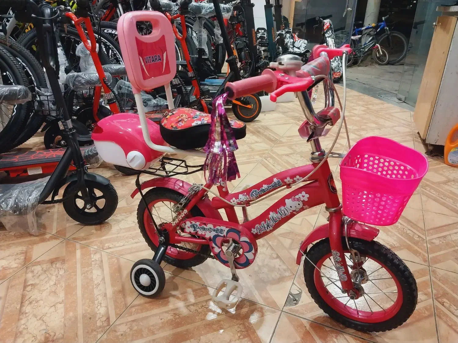 2عدد دوچرخه سایز ۱۲ دخترانه پسرانه در حد نو|دوچرخه، اسکیت، اسکوتر|اصفهان, باغ فدک|دیوار