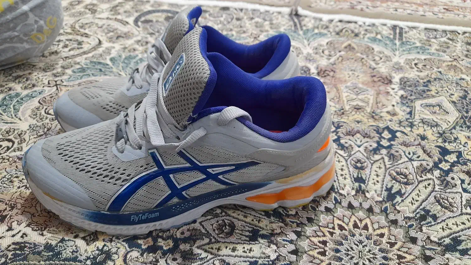 کفش والیبال درحد|تجهیزات ورزشی|خرمدشت, |دیوار