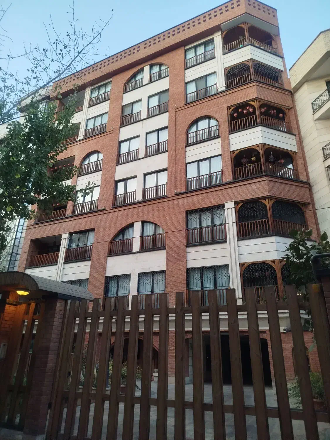 100متر 2 خواب / فول امکانات / نوساز /سالن پرده خور|اجارهٔ آپارتمان|تهران, پونک|دیوار