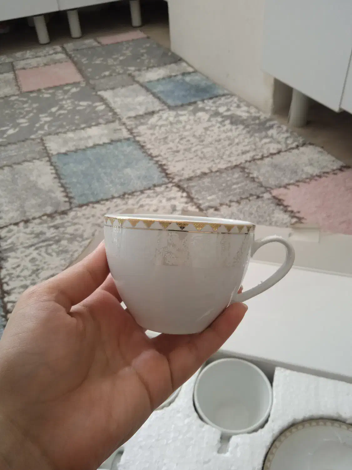 فنجون ونعلبکی|ظروف سرو و پذیرایی|پاکدشت, پاکدشت (مامازند)|دیوار