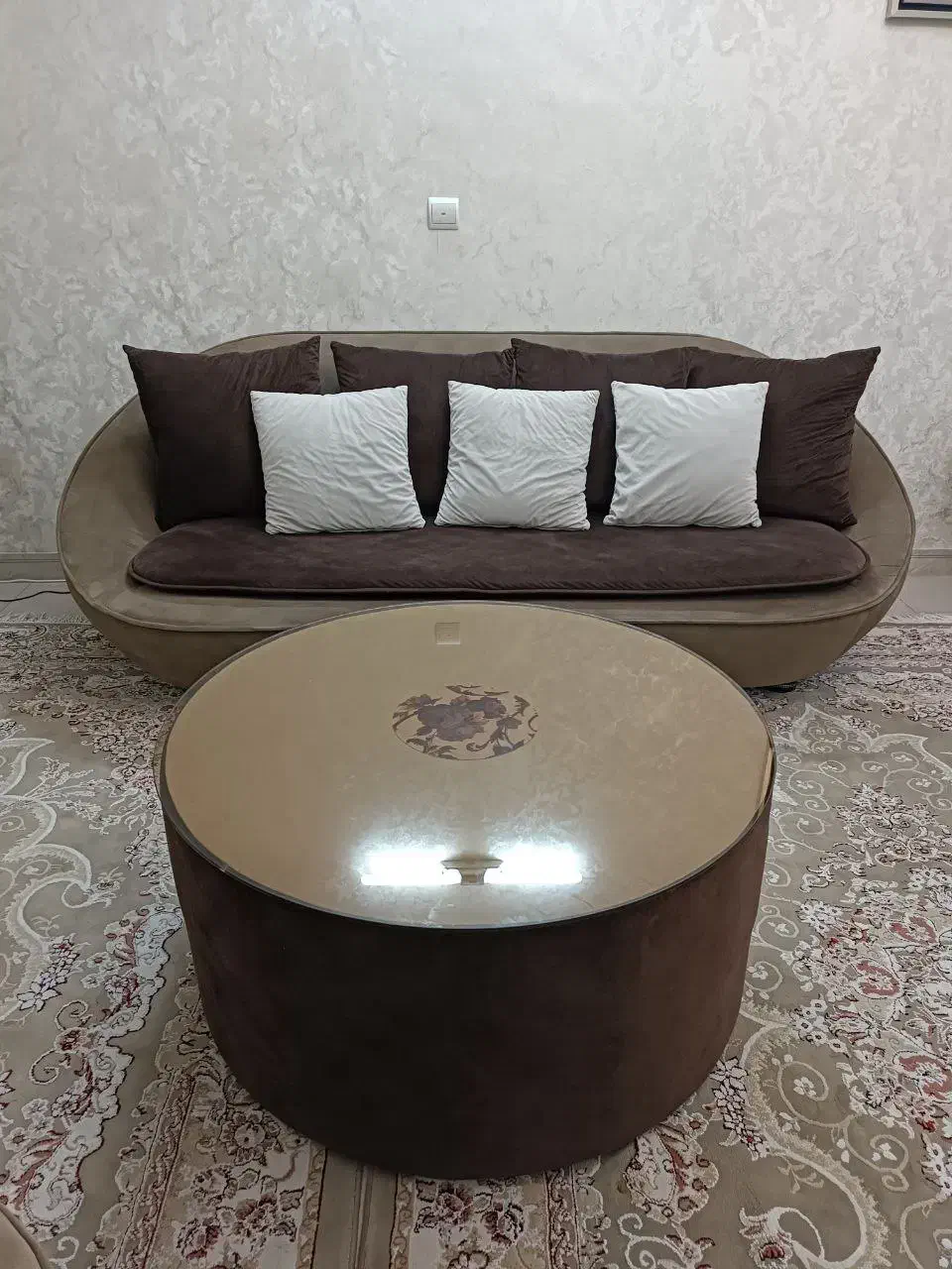 مبل راحتی ۷نفره|مبلمان خانگی و میز عسلی|پاکدشت, شهرک امام رضا|دیوار