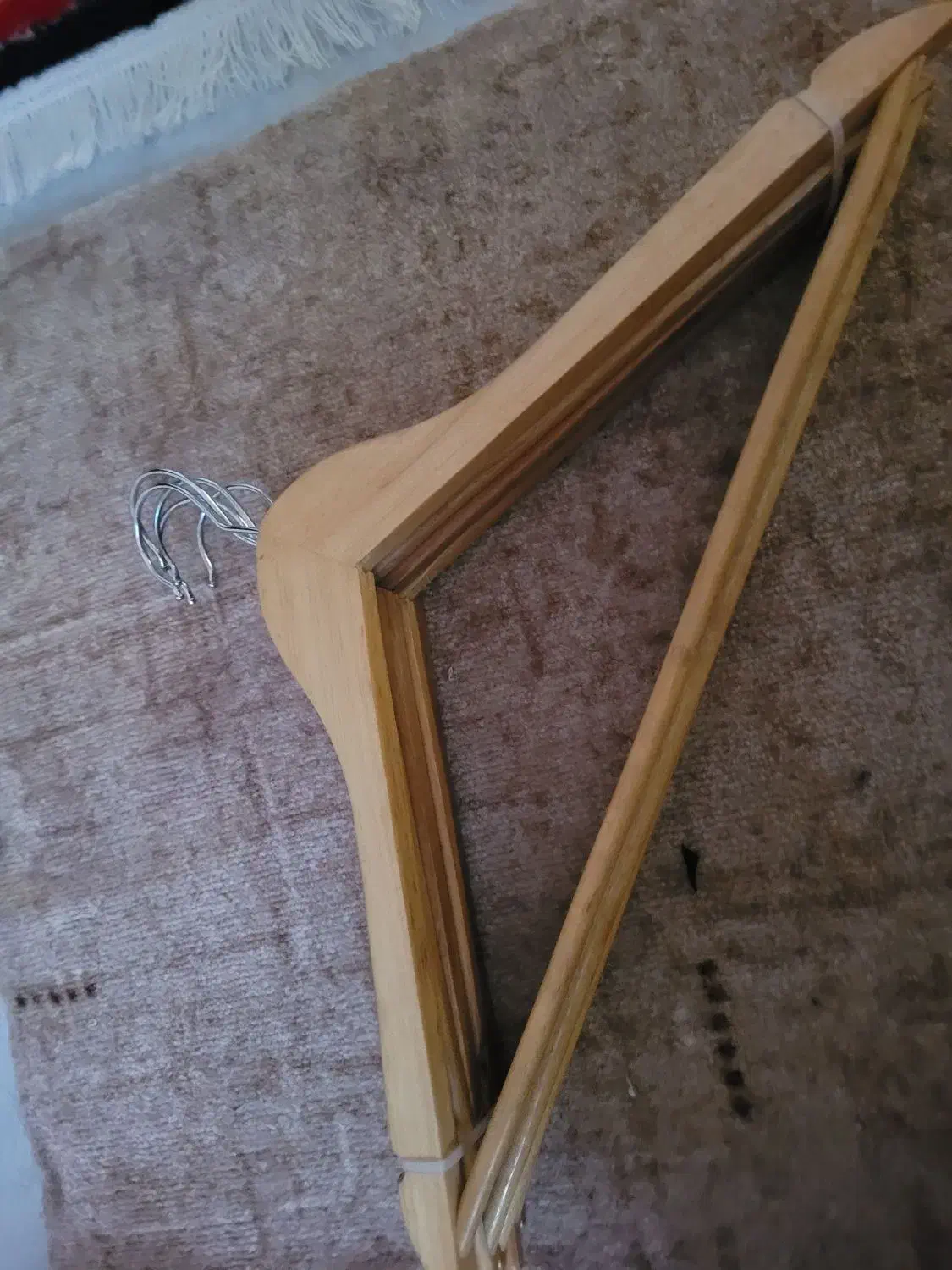 چوب لباسی|بندرخت و رخت‌آویز|قم, حنیف نژاد|دیوار