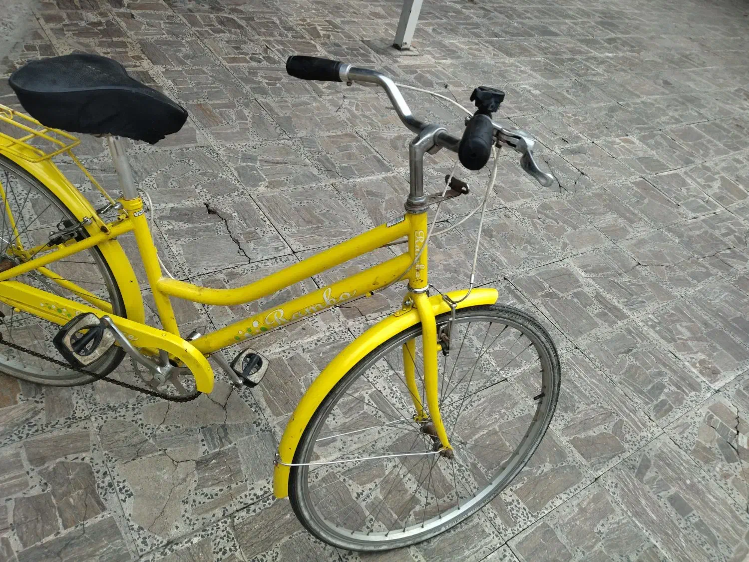 دوچرخه|دوچرخه، اسکیت، اسکوتر|صومعهسرا, |دیوار