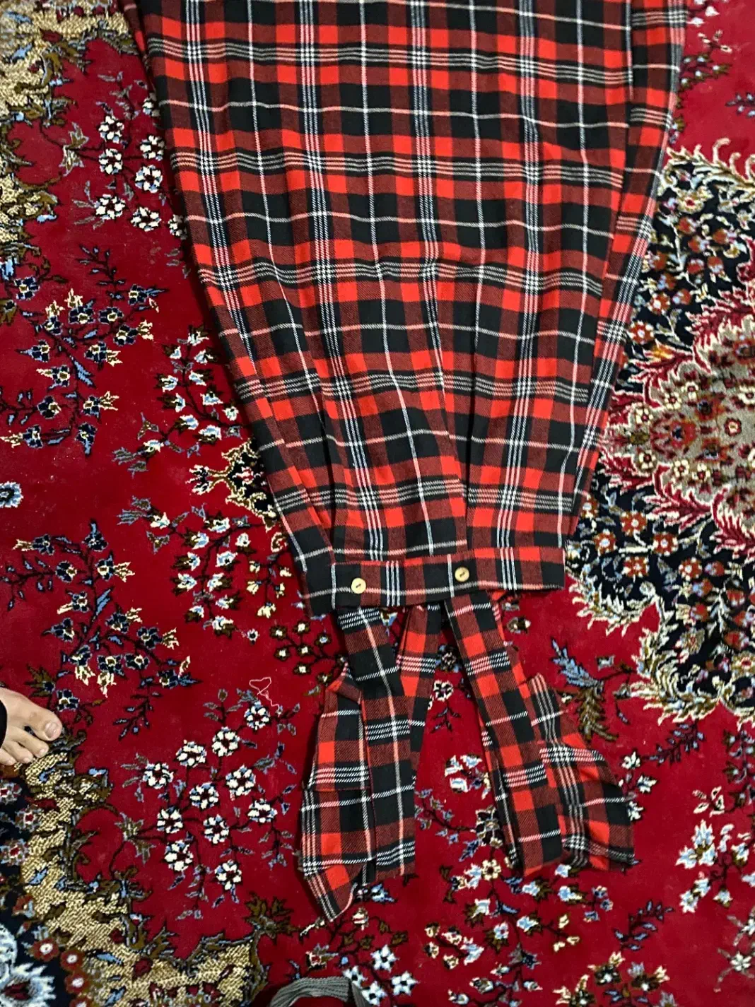 ساس بندی|لباس|سبزوار, طبرسی (جعفرآباد)|دیوار