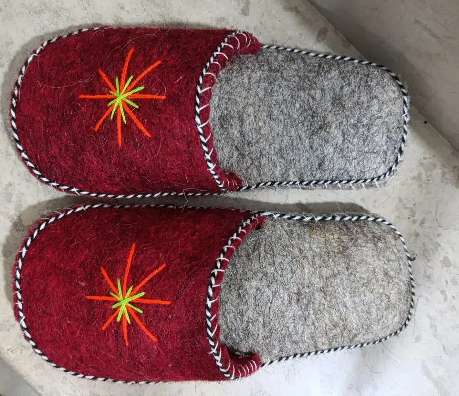 دمپایی روفرشی|کیف، کفش، کمربند|صدرا-فارس, فاز ۱|دیوار