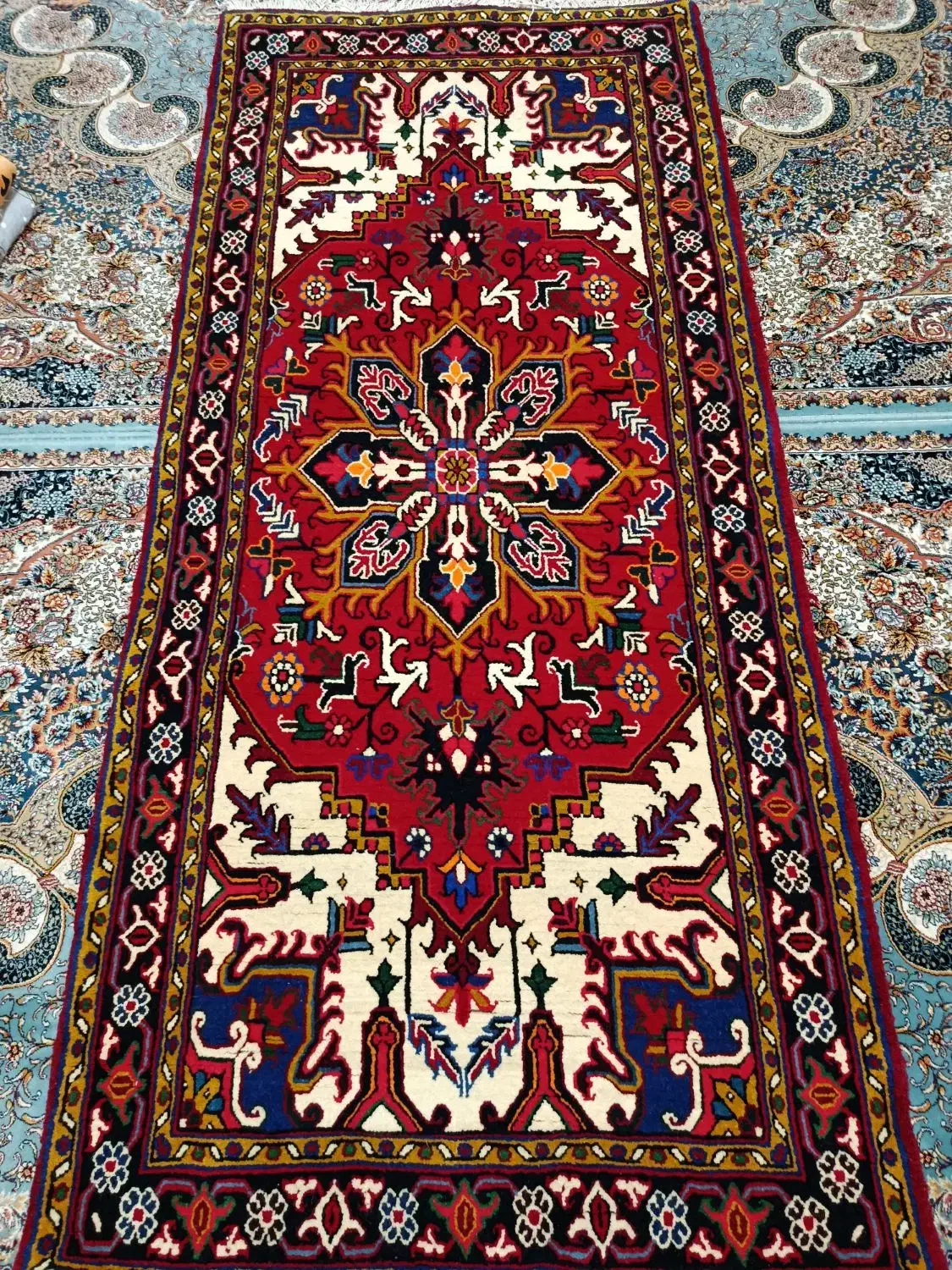 فرش دستباف هریس|فرش|گلستان (تهران), |دیوار