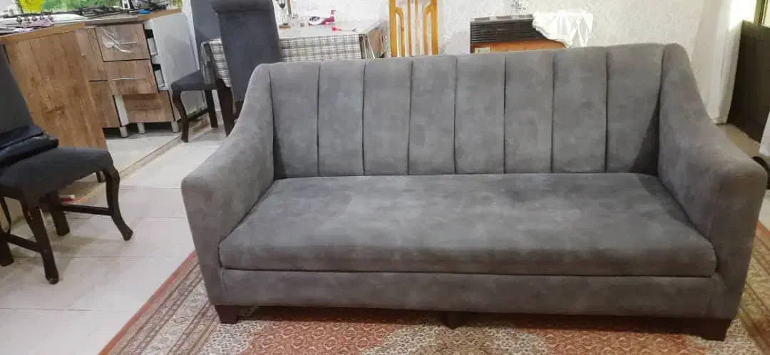 مبل سه تیکه نه نفره|مبلمان خانگی و میز عسلی|رشت, رودباری|دیوار