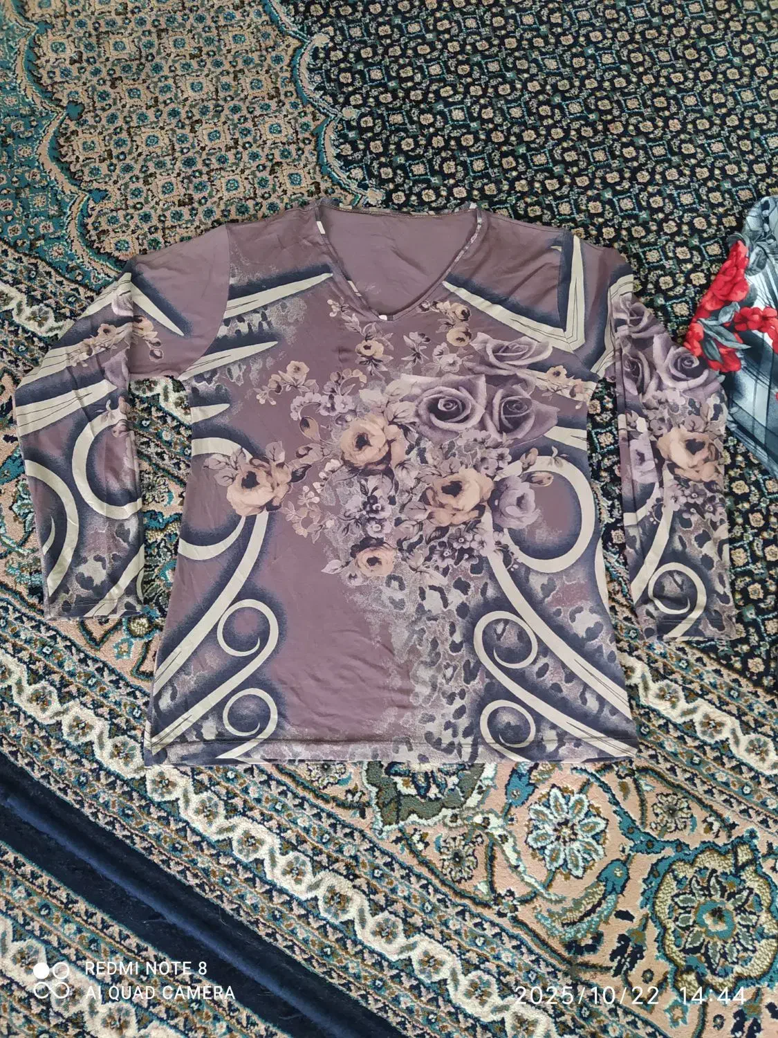 تعدادی لباس در حد نو و تعدادی کارکرده|لباس|اردبیل, |دیوار