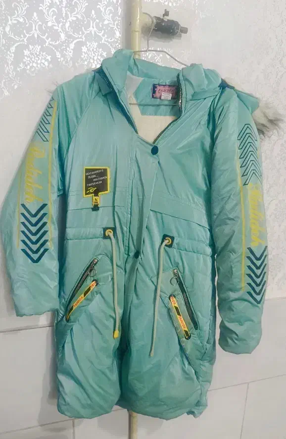 کاپشن سایز بزرگ  نو  نو هستش کوچیک در حد نو|کفش و لباس بچه|ورامین, ورامین|دیوار