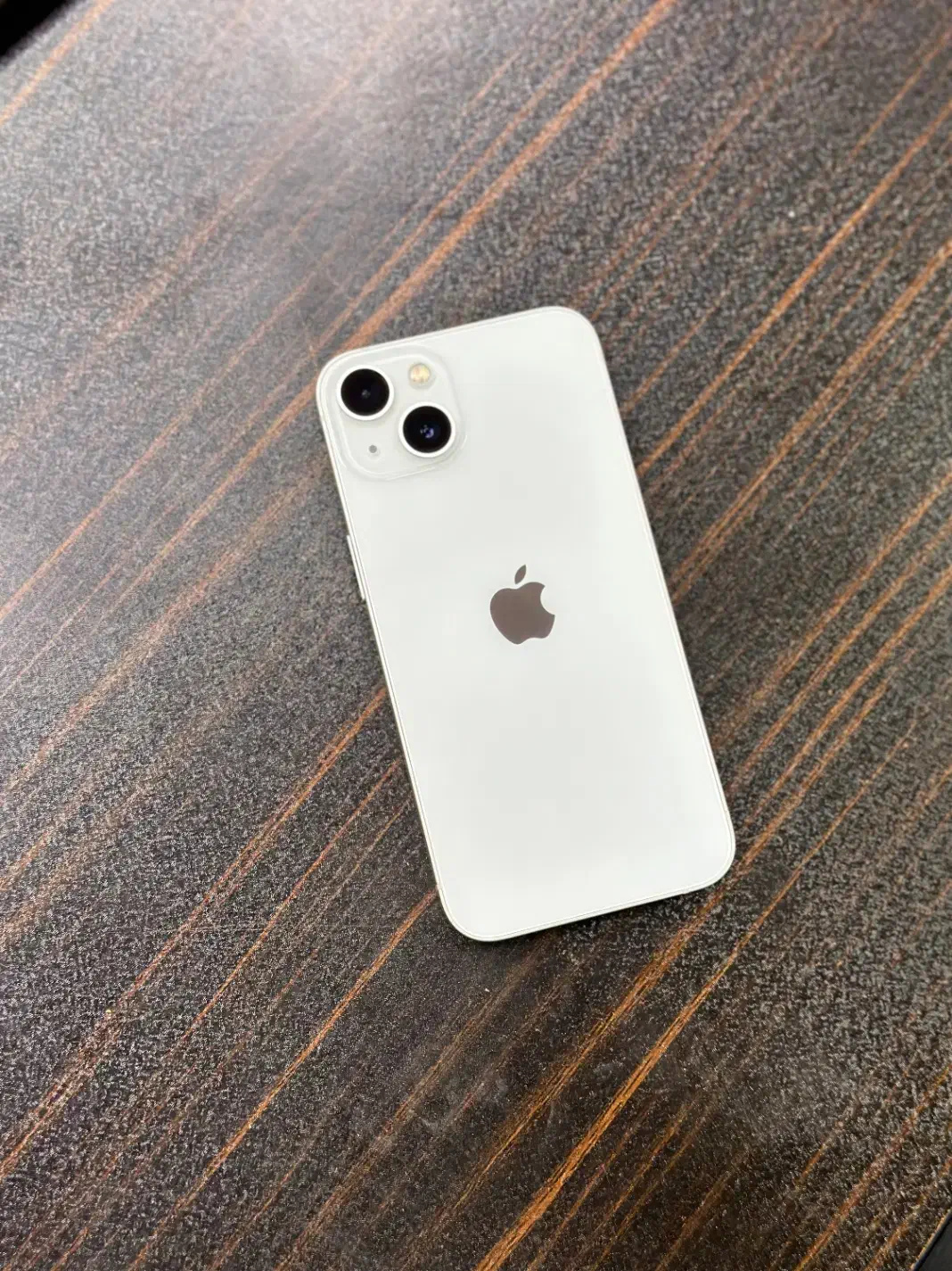 آیفون ۱۳نرمال سفید تمیز|موبایل|رشت, آب و برق|دیوار