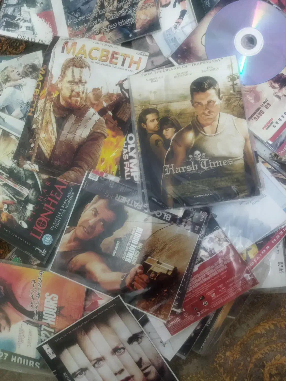 تعدادی دی وی دی|فیلم و موسیقی|کرج, گلشهر|دیوار