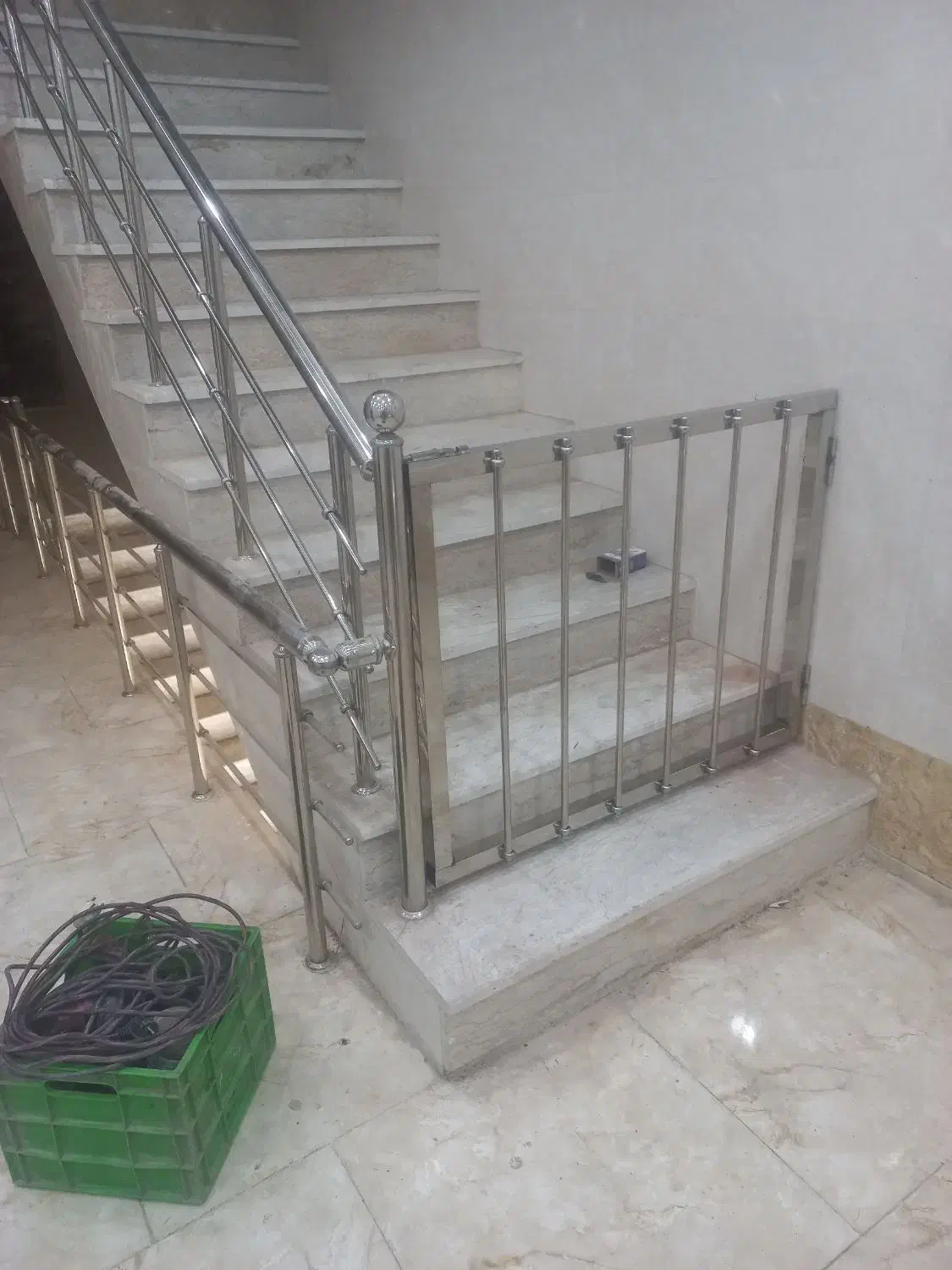 نرده استیل و حفاظ بانکی|خدمات پیشه و مهارت|شوشتر, |دیوار