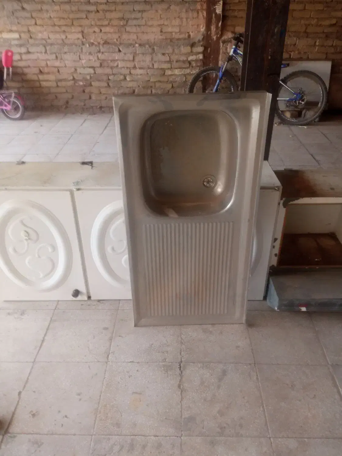 دو دستگاه کابینت فلزی با ورق سفید درحدنو|آبچکان و نظمدهنده ظروف|سبزوار, قصبه اب یمین|دیوار