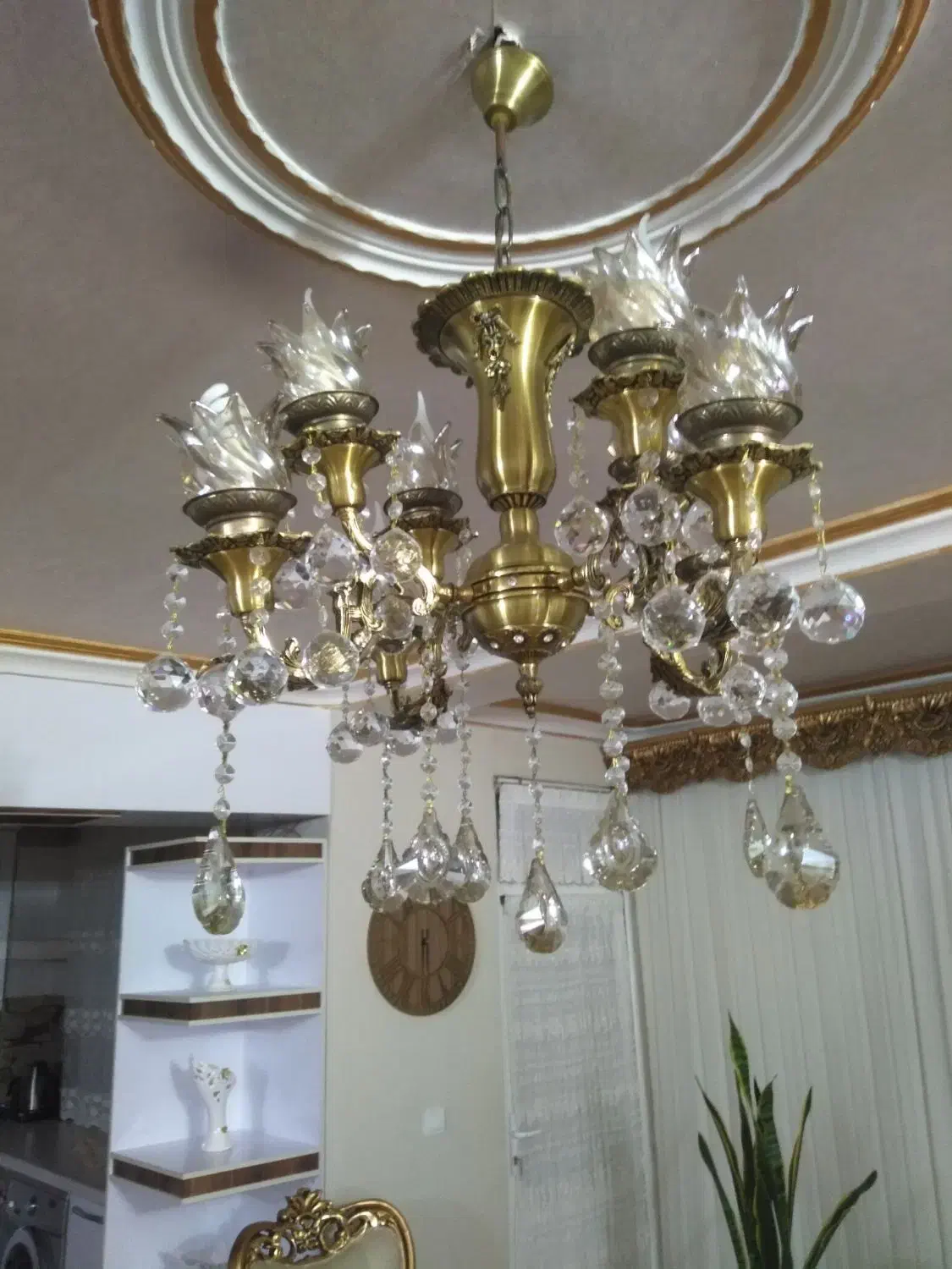 2 عدد برنز 4 شاخه با 8 لاله|لوستر و چراغ آویز|میانه, |دیوار