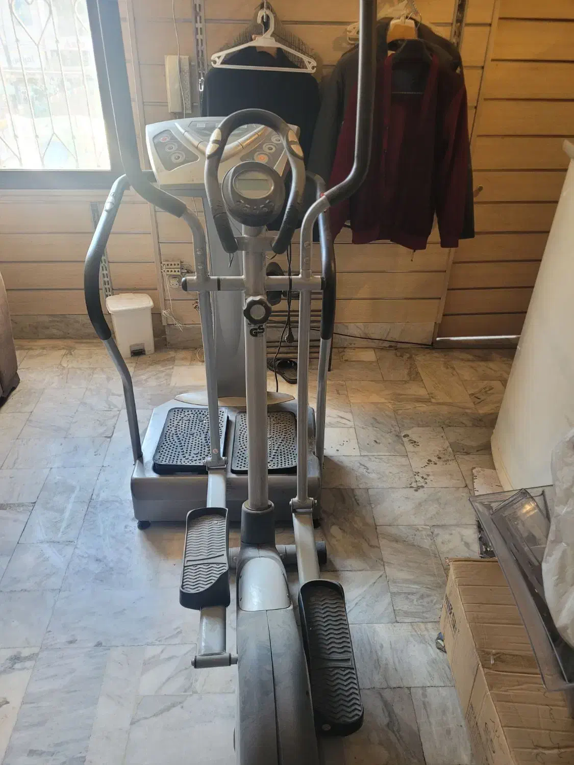 دستگاه پلت‌فرم لرزشی خانگی و دوچرخه|تجهیزات ورزشی|مشهد, احمدآباد|دیوار